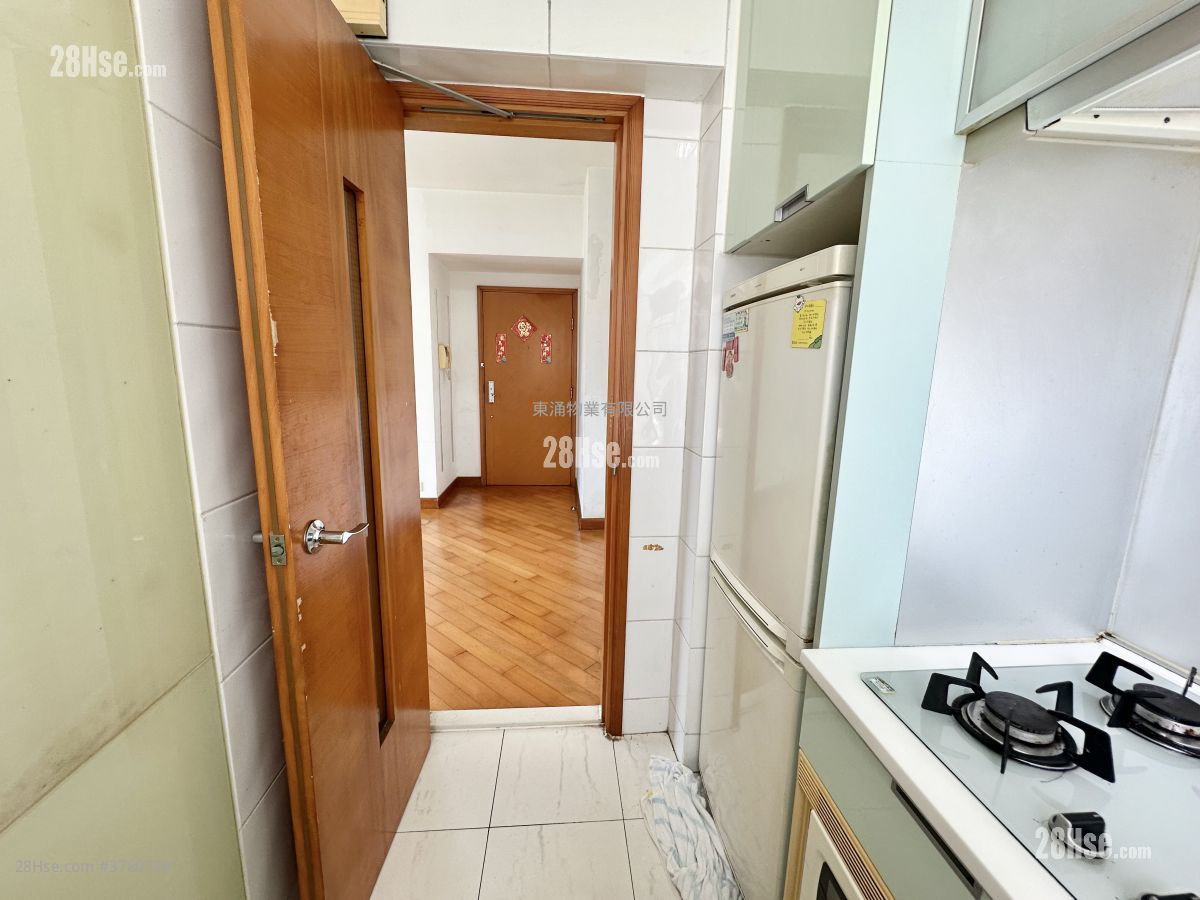 蓝天海岸 租盘 2 房 , 1 浴室 490 平方尺