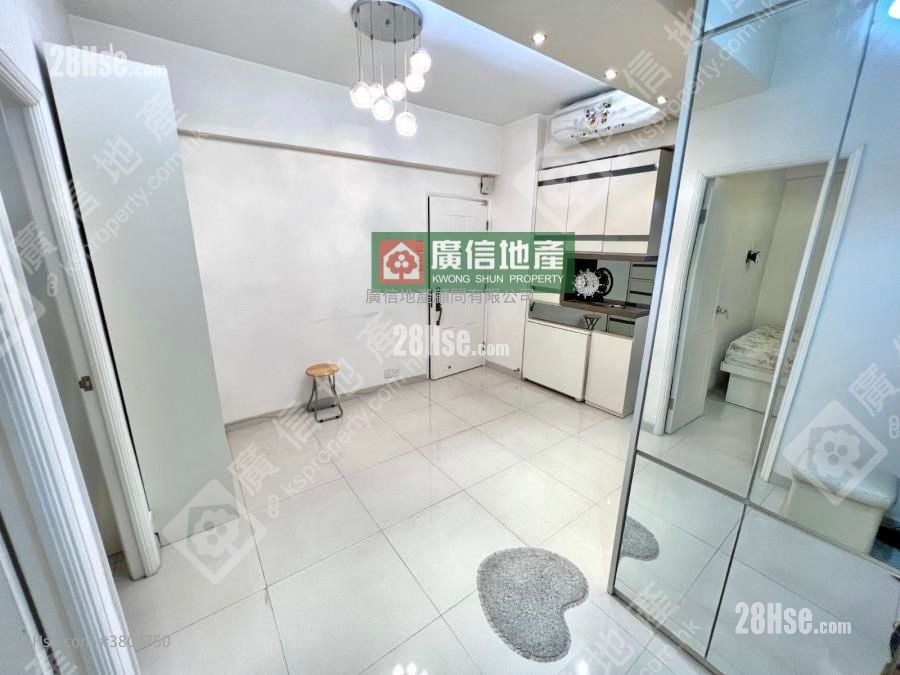 Hung Tak Building Rental 2 Bedrooms , 1 Bathroom 404 ft²