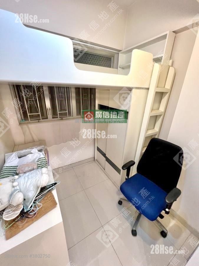 Hung Tak Building Rental 2 Bedrooms , 1 Bathroom 404 ft²