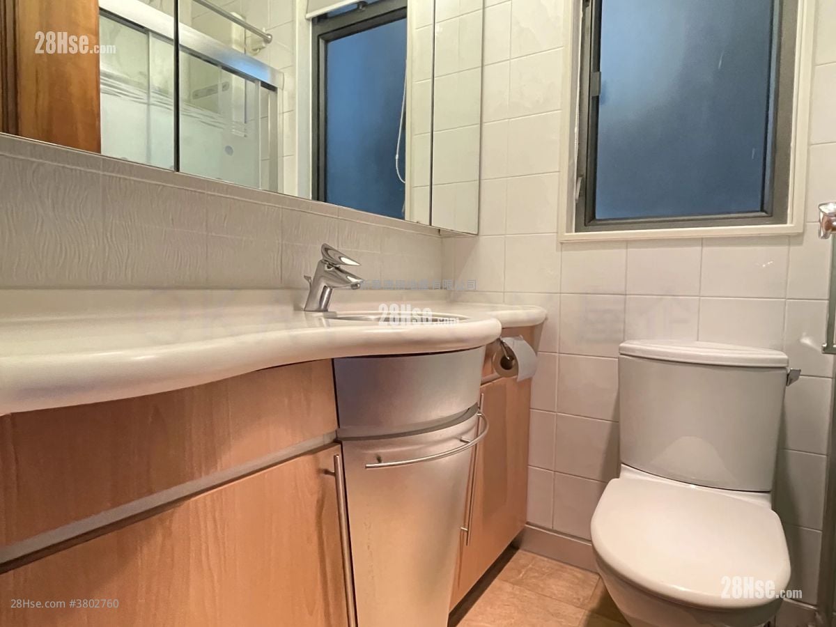 辉煌豪园 租盘 3 房 , 2 浴室 721 平方尺