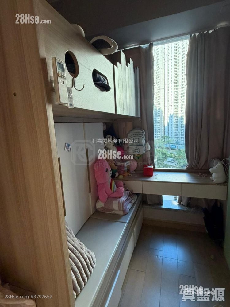 The Parkside Sell 2 Bedrooms 510 ft²