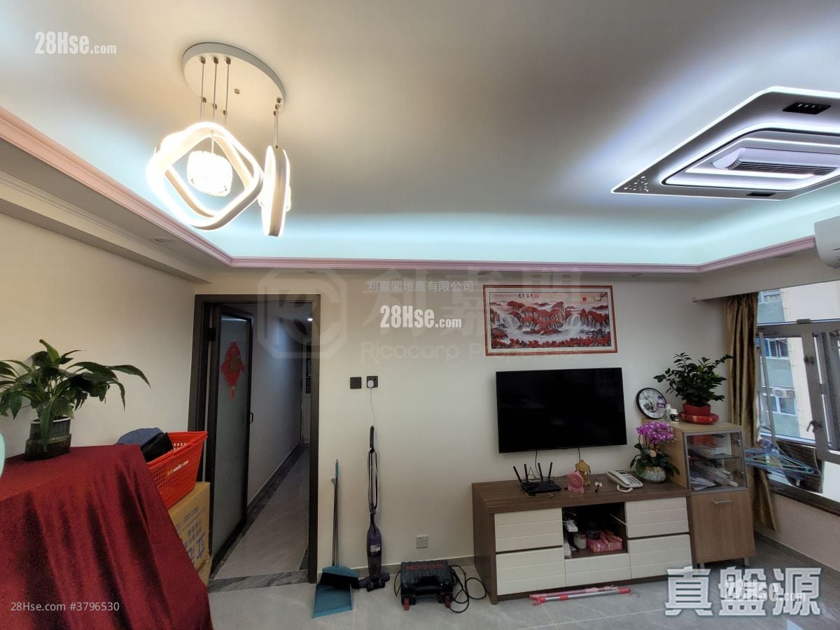 美孚新邨 售盘 2 房 , 1 浴室 639 平方尺