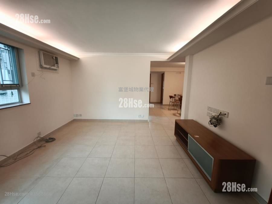 村屋 售盘 3 房 , 1 浴室 640 平方尺