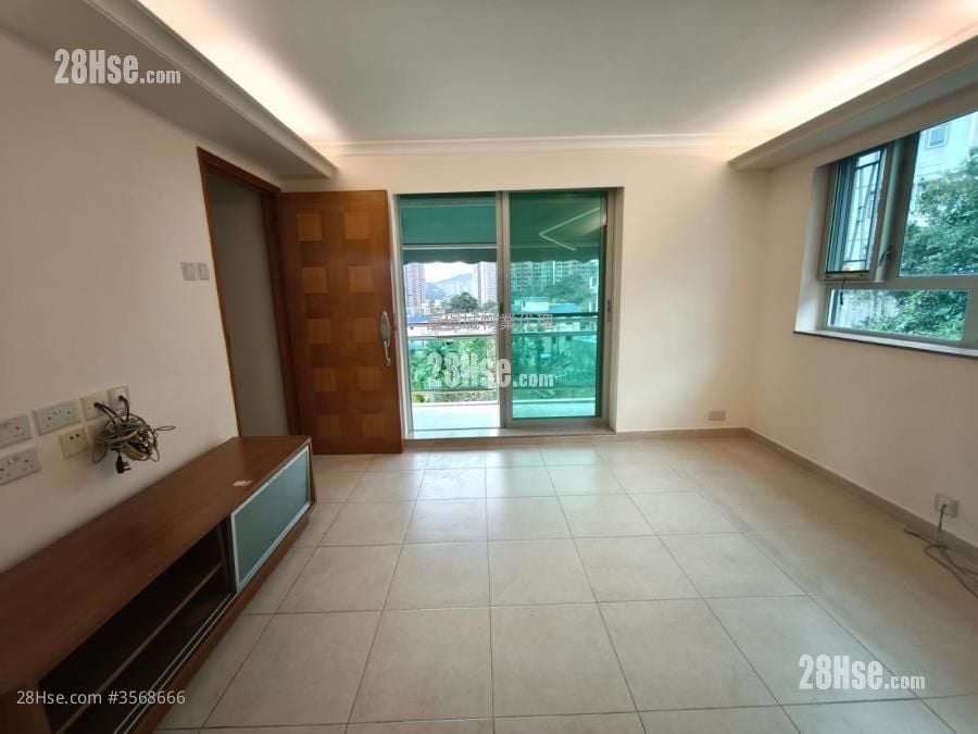 村屋 售盘 3 房 , 1 浴室 640 平方尺