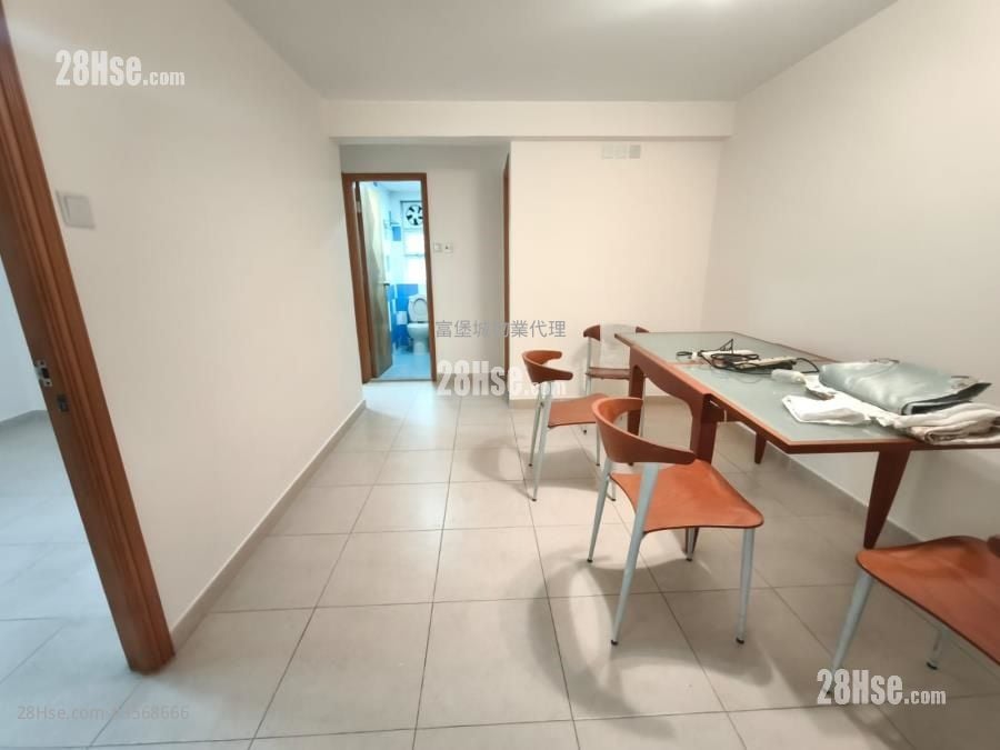 村屋 售盘 3 房 , 1 浴室 640 平方尺