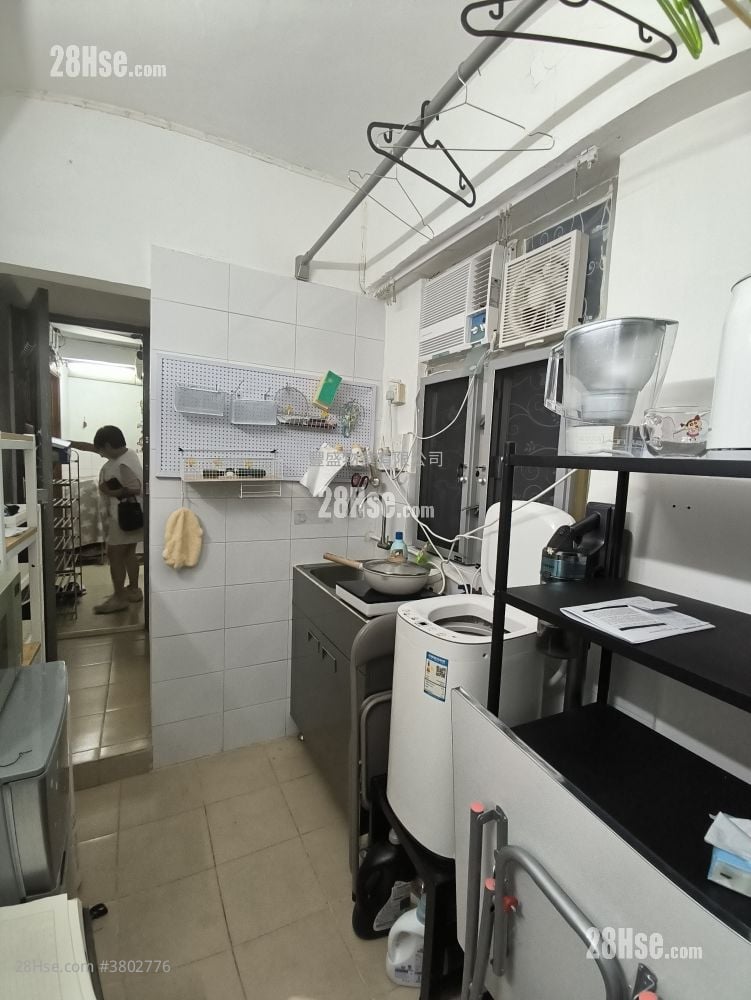 慕華樓 租盤 開放式間隔 , 1 浴室 100 平方呎