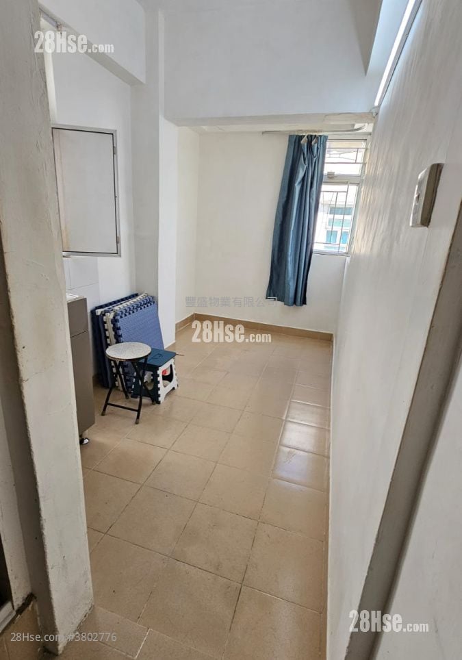 慕華樓 租盤 開放式間隔 , 1 浴室 100 平方呎