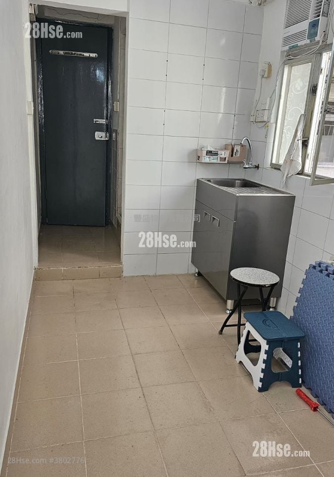 慕華樓 租盤 開放式間隔 , 1 浴室 100 平方呎