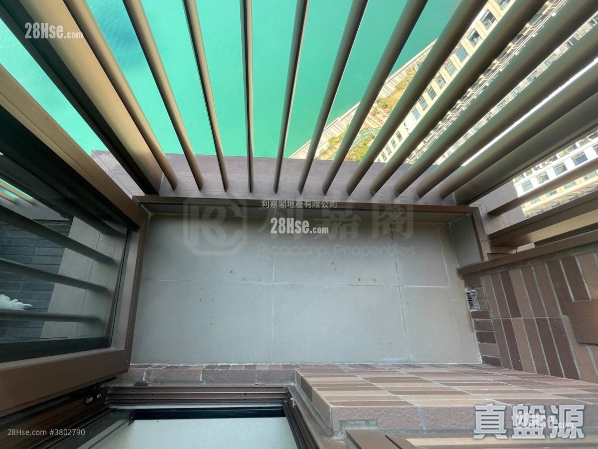 LP10 售盘 4 房 , 3 浴室 1,203 平方尺