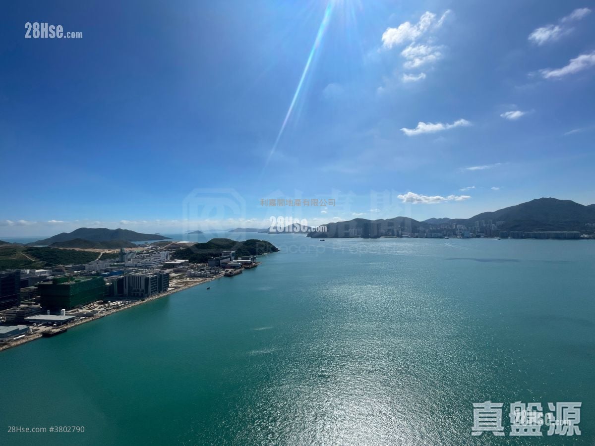 LP10 售盘 4 房 , 3 浴室 1,203 平方尺