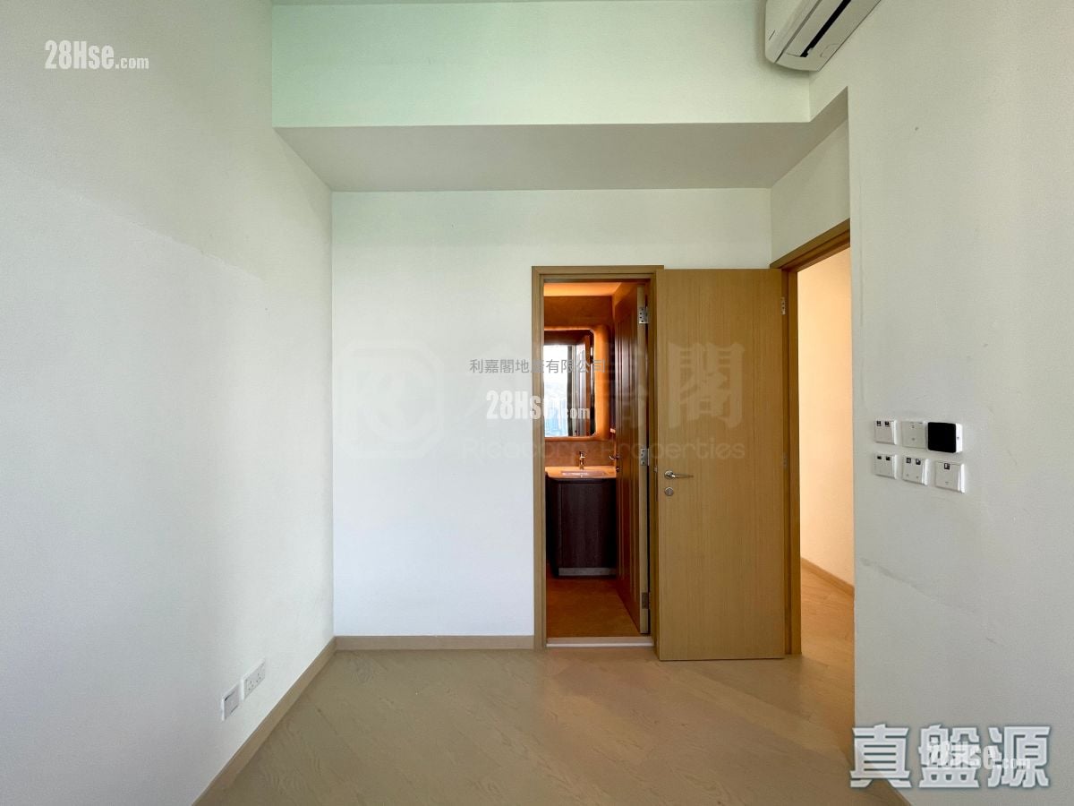 LP10 售盘 4 房 , 3 浴室 1,203 平方尺