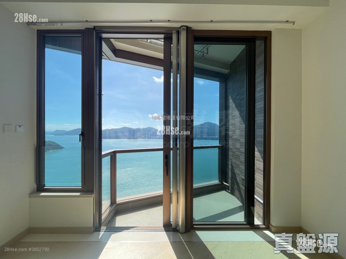 LP10 售盘 4 房 , 3 浴室 1,203 平方尺