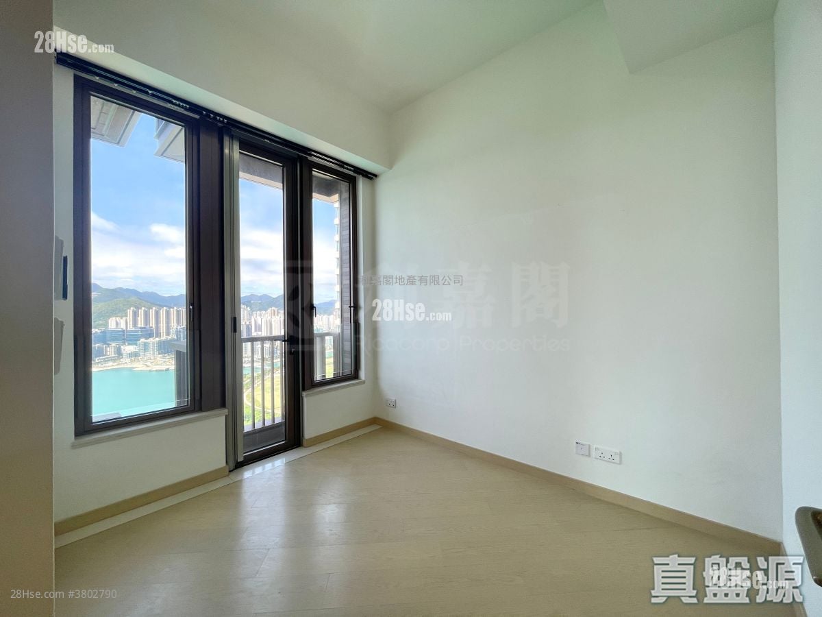 LP10 售盘 4 房 , 3 浴室 1,203 平方尺