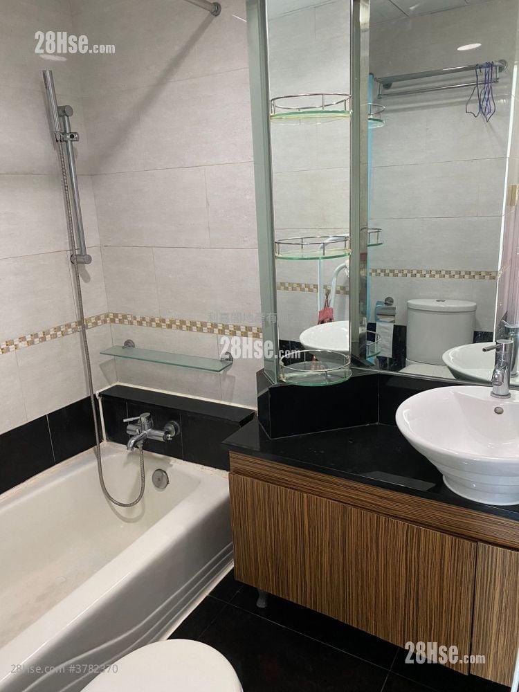 蓝澄湾 售盘 3 房 , 1 浴室 690 平方尺