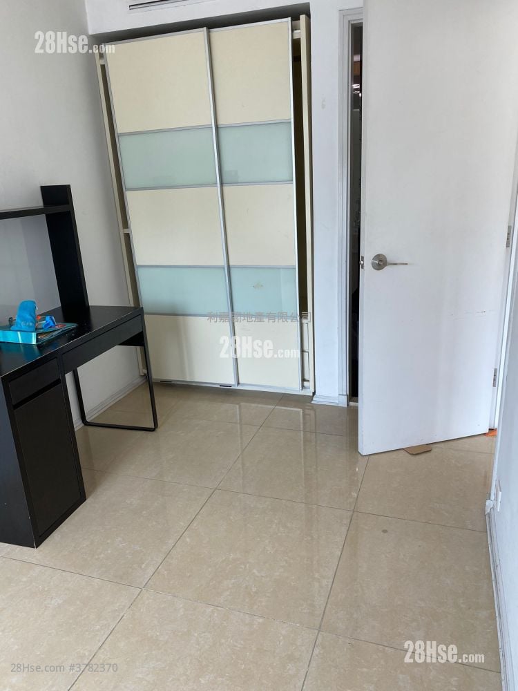 蓝澄湾 售盘 3 房 , 1 浴室 690 平方尺