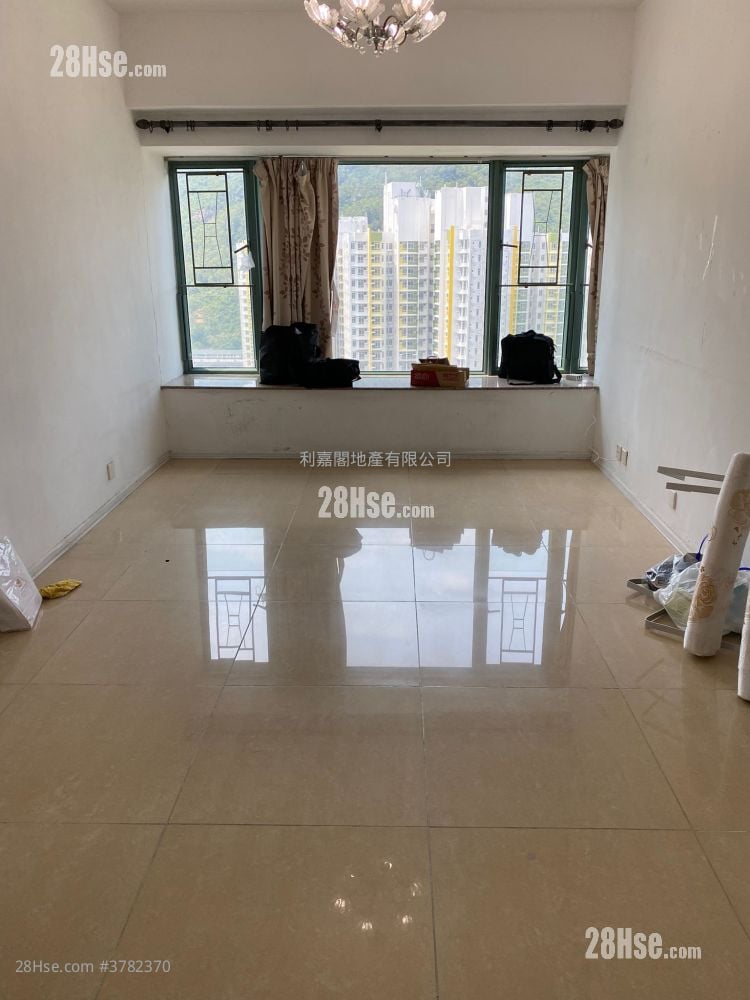 蓝澄湾 售盘 3 房 , 1 浴室 690 平方尺