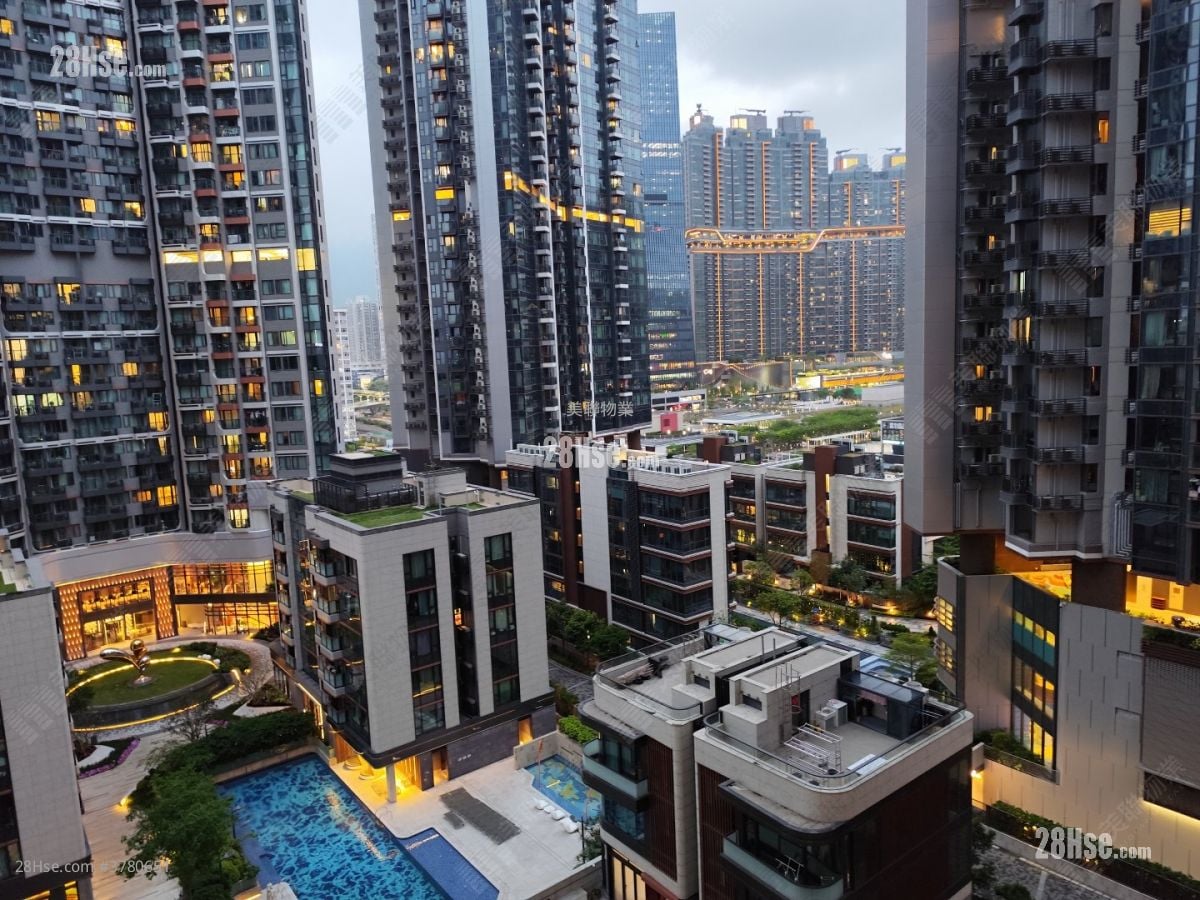 K. Summit Rental 2 Bedrooms , 1 Bathroom 443 ft²