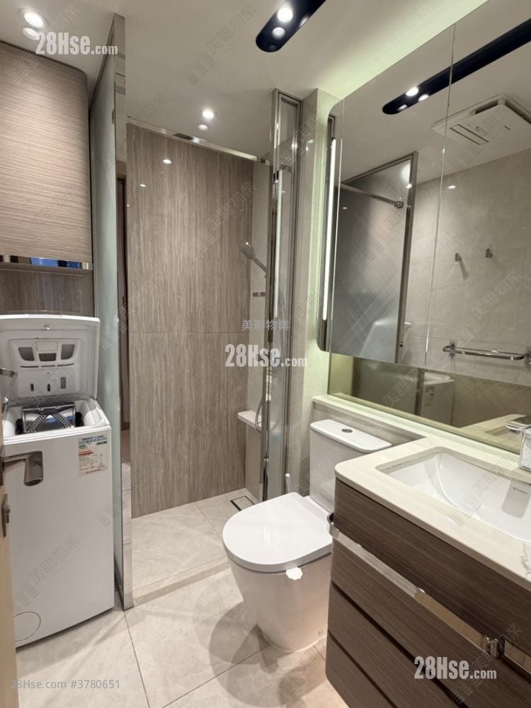 K. Summit Rental 2 Bedrooms , 1 Bathroom 443 ft²