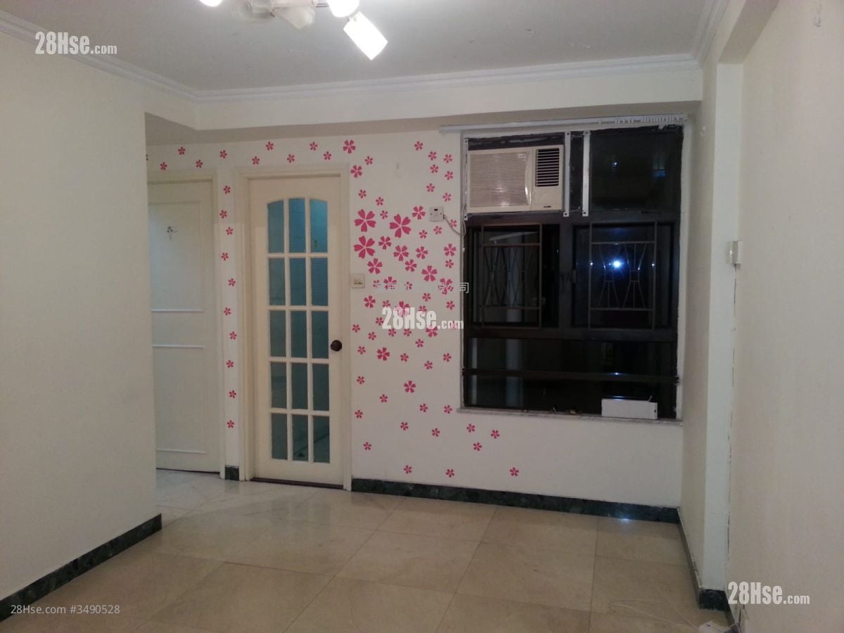 Richmond Court Sell 2 Bedrooms , 1 Bathroom 344 ft²