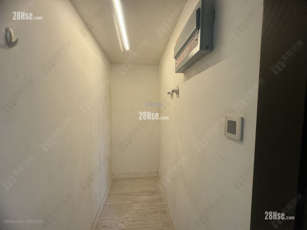 名城 租盘 3 房 , 2 浴室 742 平方尺