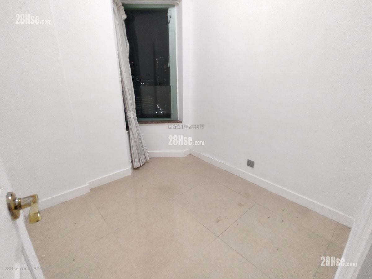 The Victoria Towers Rental 3 Bedrooms , 2 Bathrooms 791 ft²