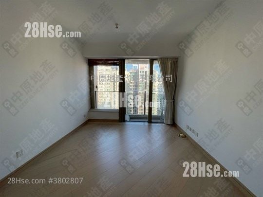 Macpherson Place Rental 2 Bedrooms , 1 Bathroom 555 ft²