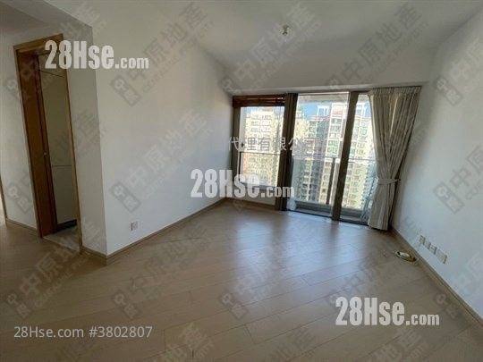 Macpherson Place Rental 2 Bedrooms , 1 Bathroom 555 ft²