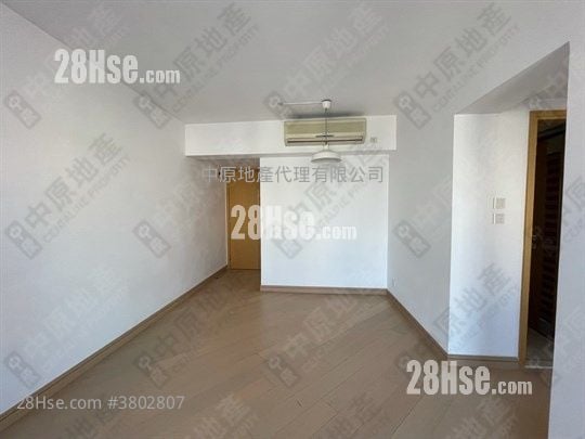 Macpherson Place Rental 2 Bedrooms , 1 Bathroom 555 ft²