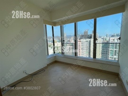 Macpherson Place Rental 2 Bedrooms , 1 Bathroom 555 ft²