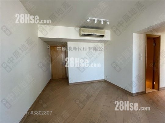 Macpherson Place Rental 2 Bedrooms , 1 Bathroom 555 ft²