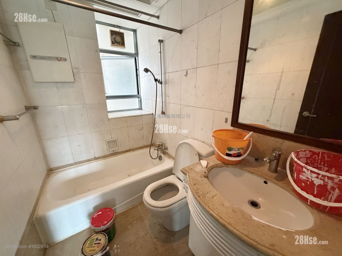 Tung Chung Crescent Rental 4 Bedrooms , 2 Bathrooms 868 ft²