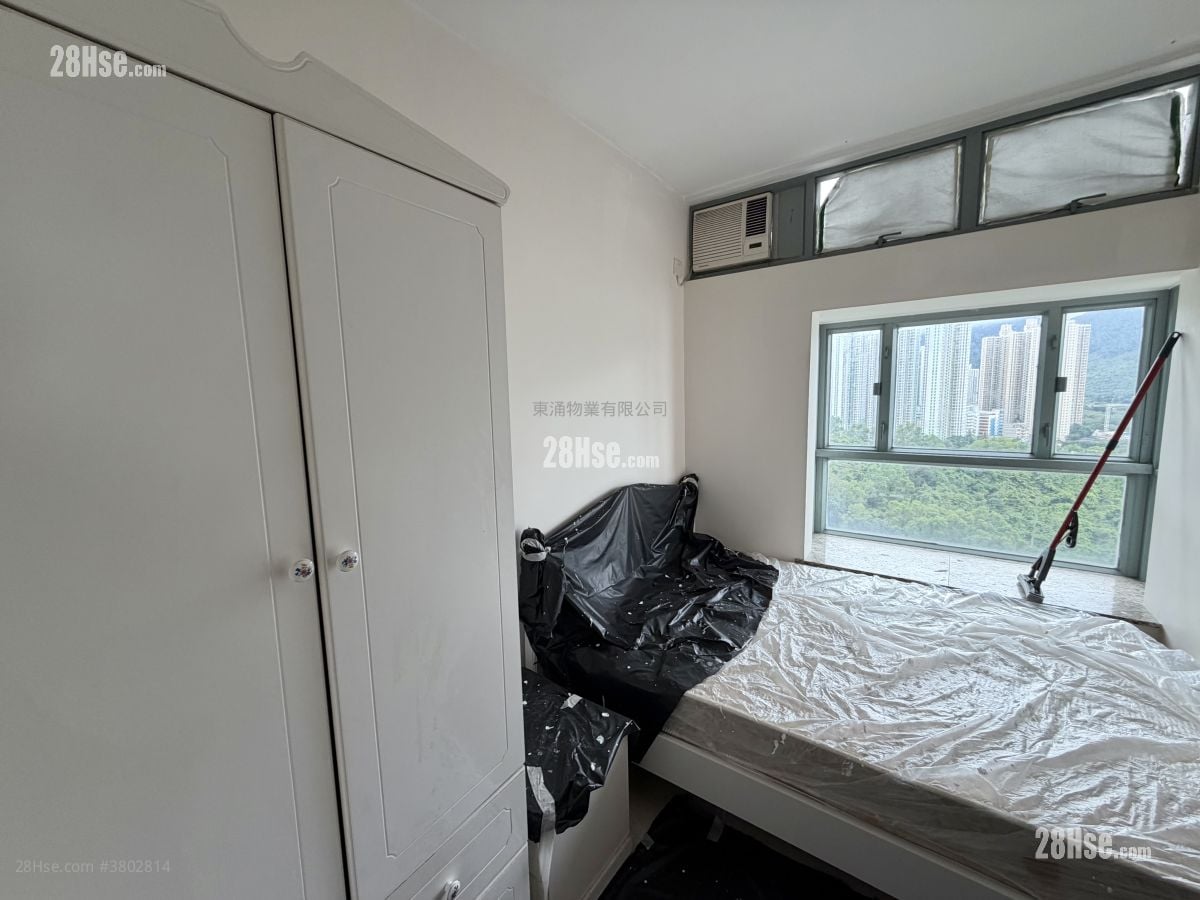 Tung Chung Crescent Rental 4 Bedrooms , 2 Bathrooms 868 ft²