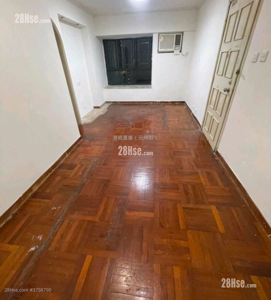 Handsome Court Sell 2 Bedrooms 536 ft²