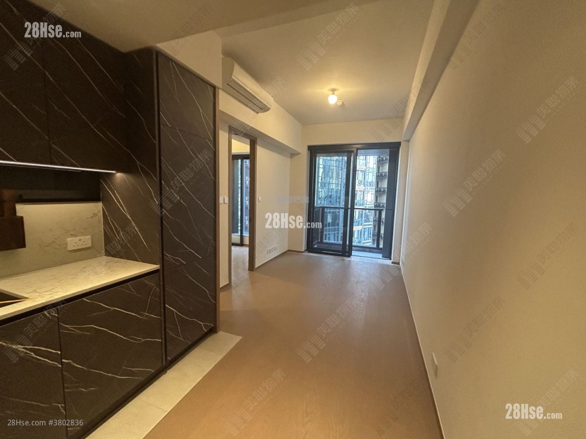 Onmantin Sell 1 Bedroom , 1 Bathroom 388 ft²