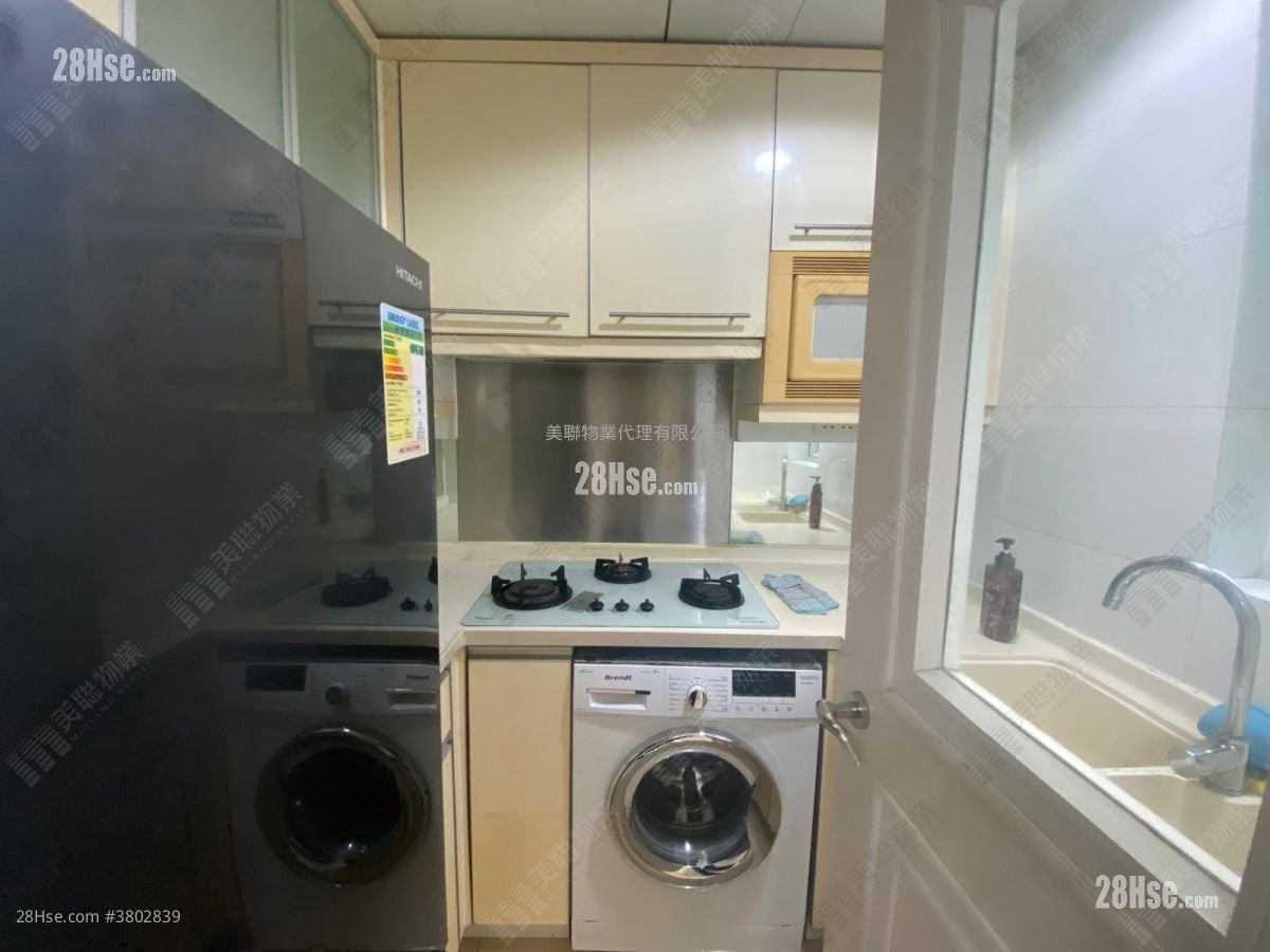 都会駅 租盘 2 房 , 1 浴室 487 平方尺