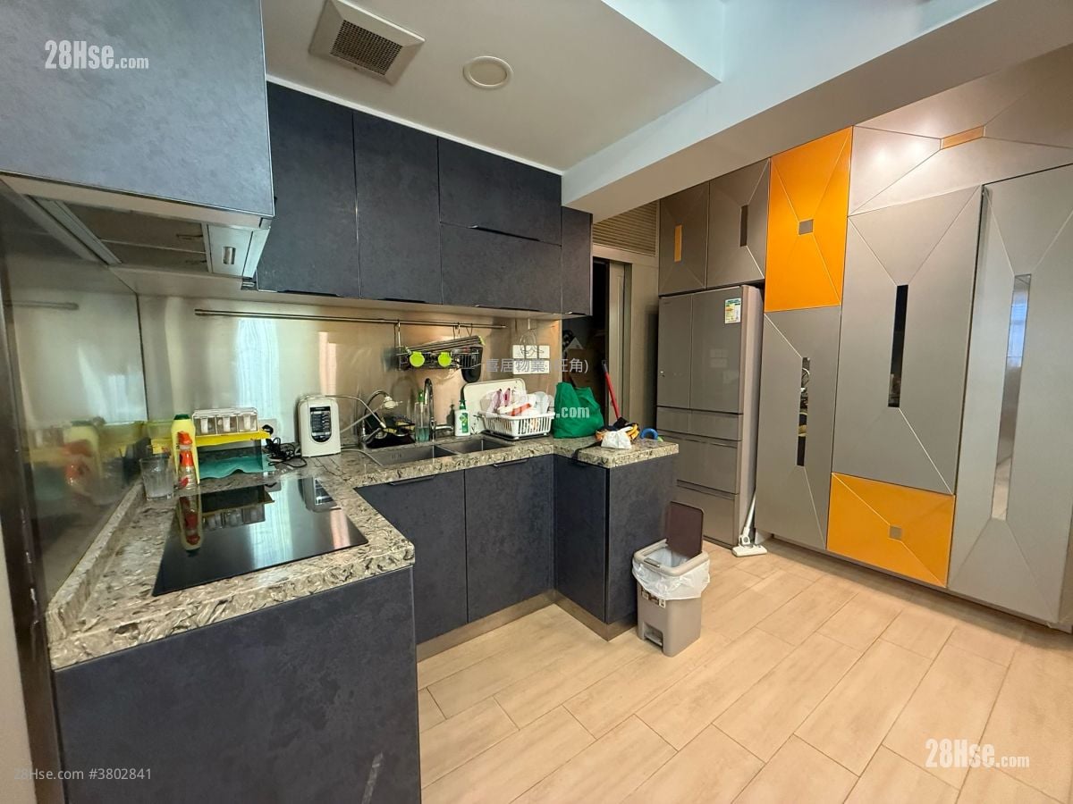 Ngai Hing Mansion Rental 3 Bedrooms , 2 Bathrooms 623 ft²