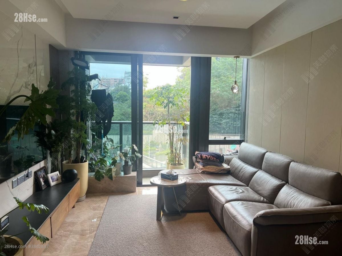 Mantin Heights Rental 3 Bedrooms , 2 Bathrooms 943 ft²