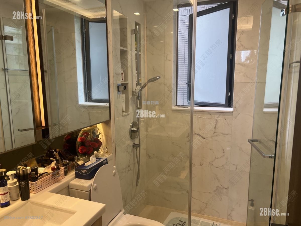 Mantin Heights Rental 3 Bedrooms , 2 Bathrooms 943 ft²