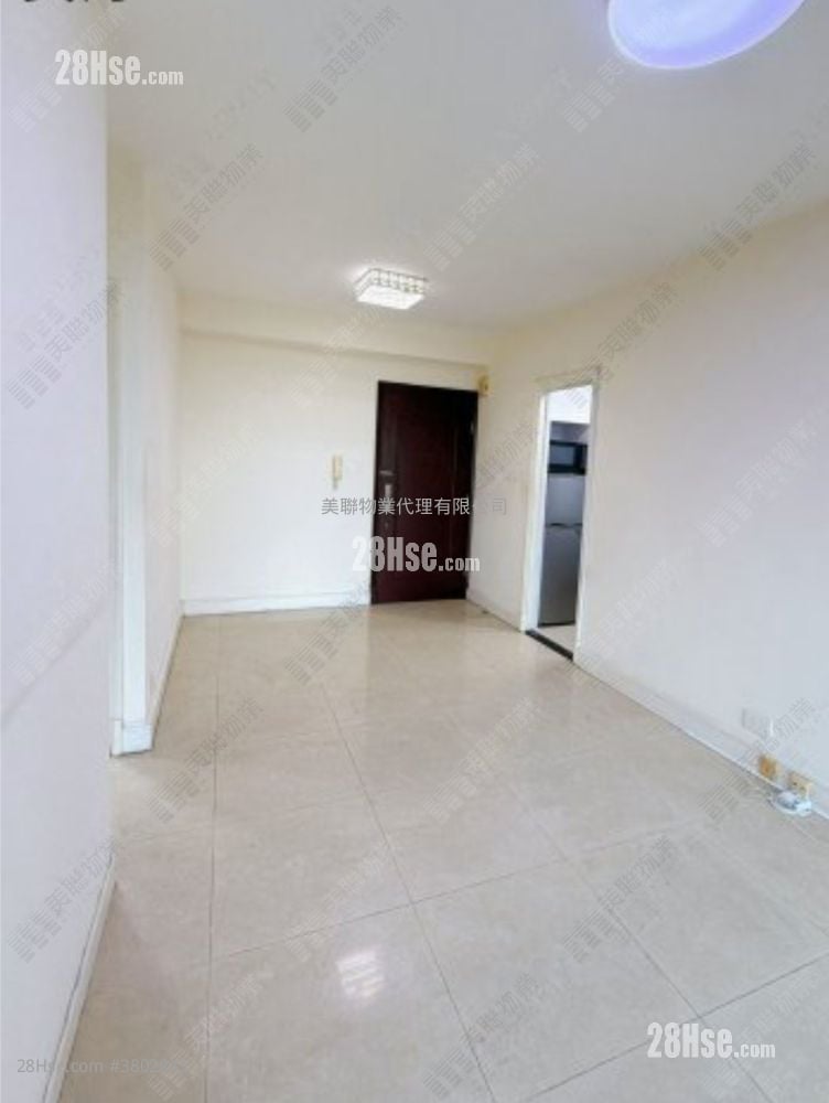 都会駅 租盘 2 房 , 1 浴室 476 平方尺