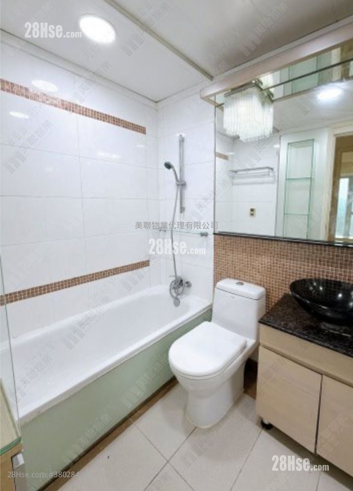 都会駅 租盘 2 房 , 1 浴室 476 平方尺