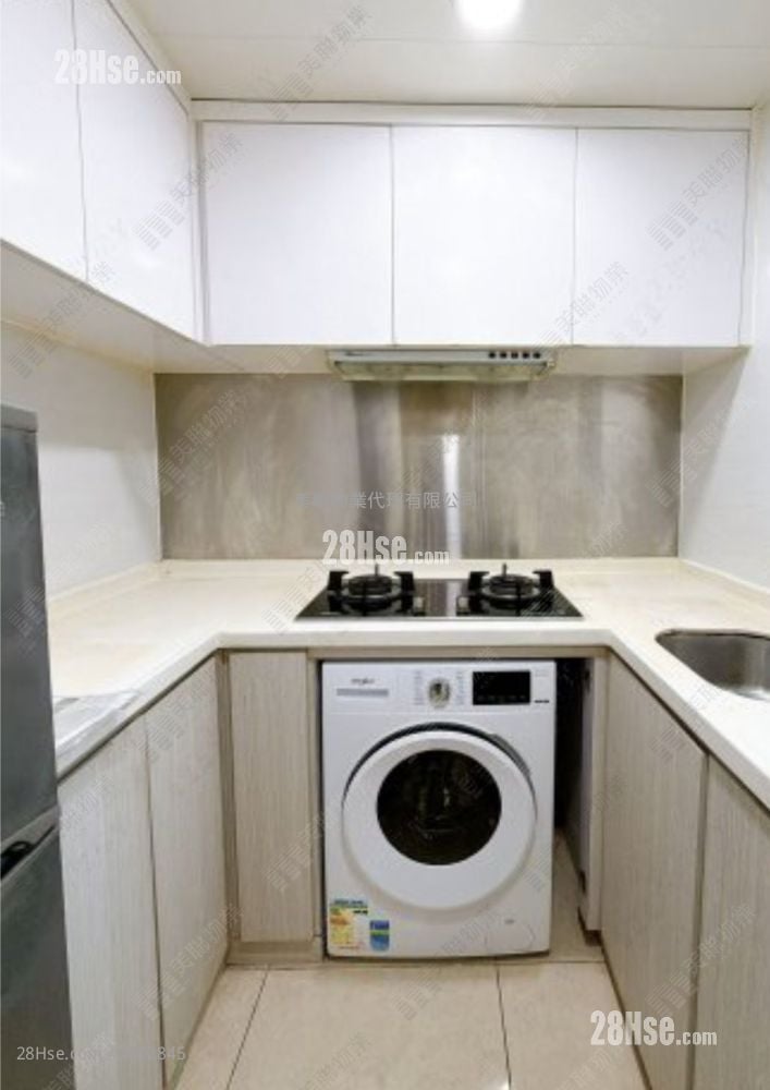 都会駅 租盘 2 房 , 1 浴室 476 平方尺