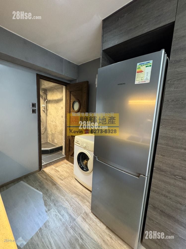 Creative Mansion Sell 2 Bedrooms , 1 Bathroom 493 ft²