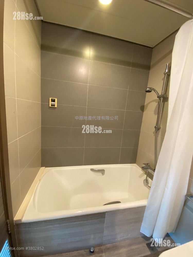 星汇居 售盘 3 房 776 平方尺