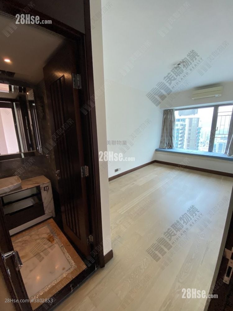 Celestial Heights Sell 3 Bedrooms , 3 Bathrooms 1,259 ft²