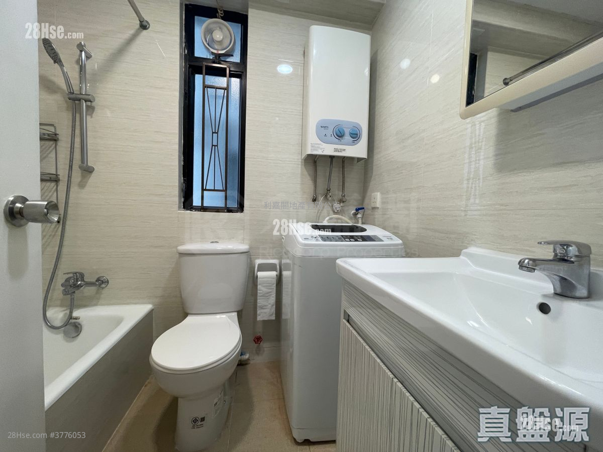 康怡花园 售盘 2 房 , 1 浴室 461 平方尺