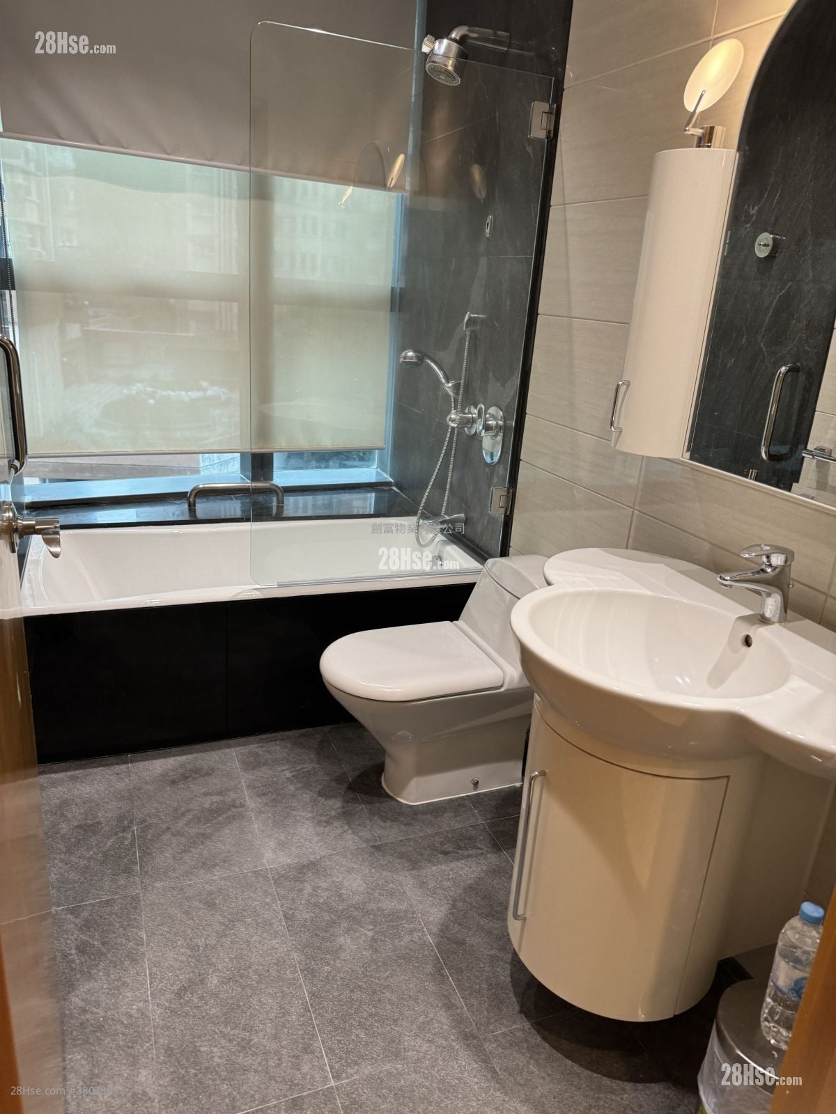 The Ellipsis Rental 541 ft²