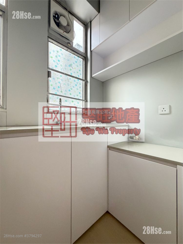 Chinese Mansion Rental Studio , 1 Bathroom 161 ft²