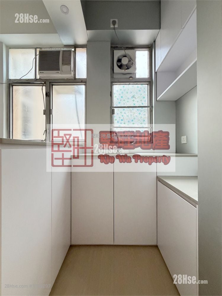 Chinese Mansion Rental Studio , 1 Bathroom 161 ft²