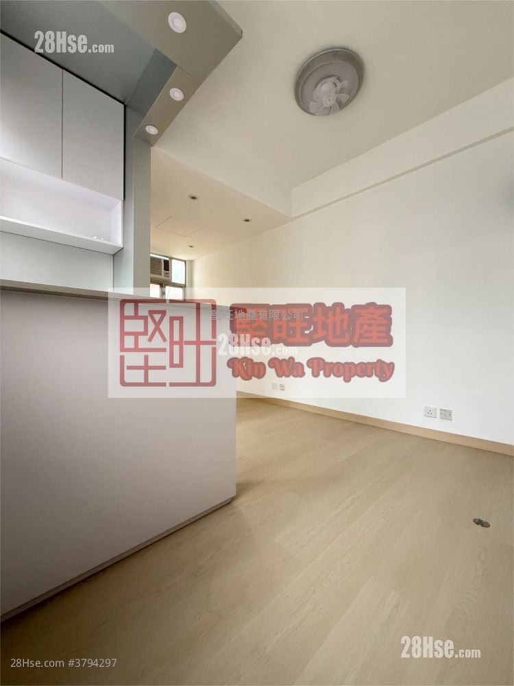 Chinese Mansion Rental Studio , 1 Bathroom 161 ft²