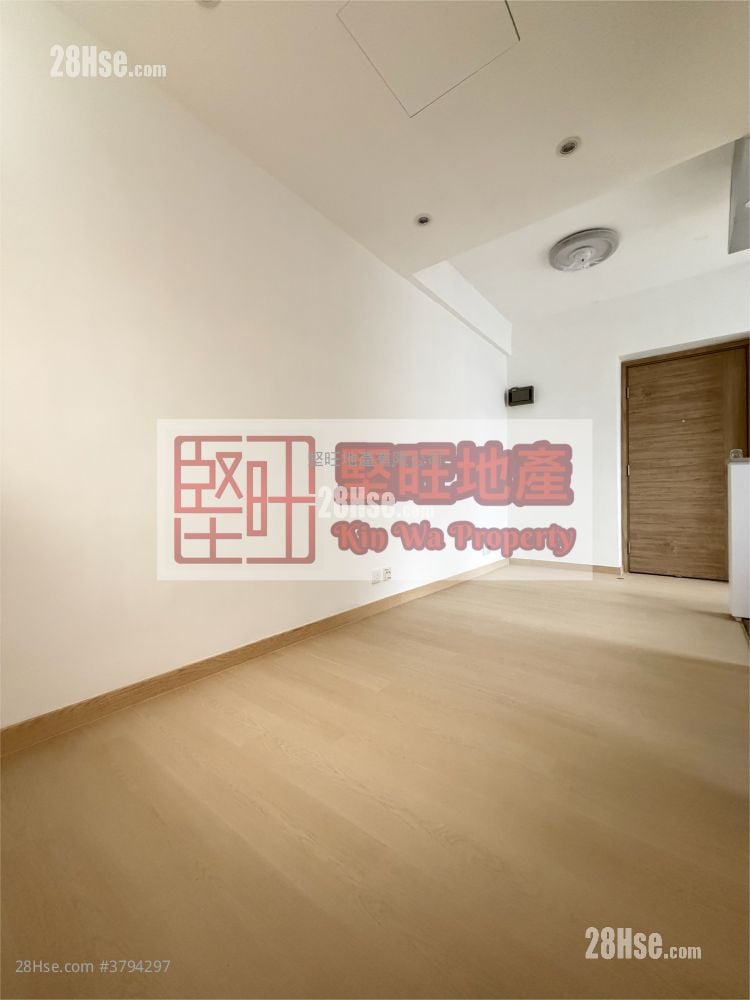 Chinese Mansion Rental Studio , 1 Bathroom 161 ft²